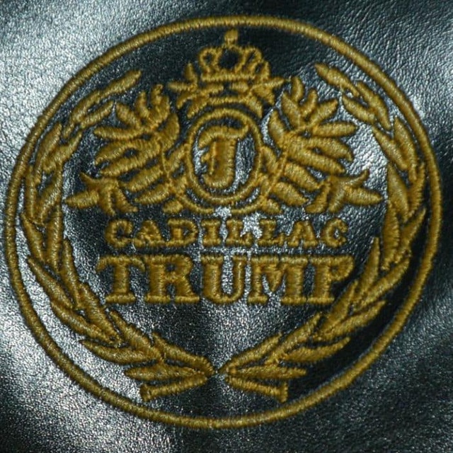 Limousine cũ của ông Trump được trang bị những gì? - 10 Limousine cũ của ông Trump được trang bị những gì? - 10