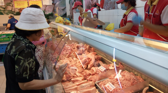 Bộ Nông nghiệp kiến nghị dừng tạm nhập, tái xuất thịt lợn và phụ phẩm - 1 Thịt lợn nhập khẩu (ảnh minh hoạ)
