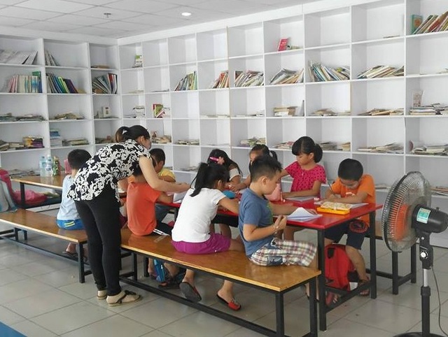Luyện chữ cấp tốc vào lớp 1: "Học nhầm còn hơn... bỏ sót" - 1 Các lớp dạy chữ cho trẻ trước khi vào lớp 1 ở TPHCM đang tăng tốc trước thời điểm tựu trường