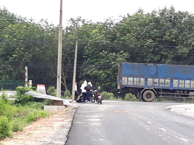 Lại "loạn" giá đất quanh dự án sân bay Long Thành - 6 Cò đất hoạt động náo nhiệt, giới thiệu dự án ngay giữa đường