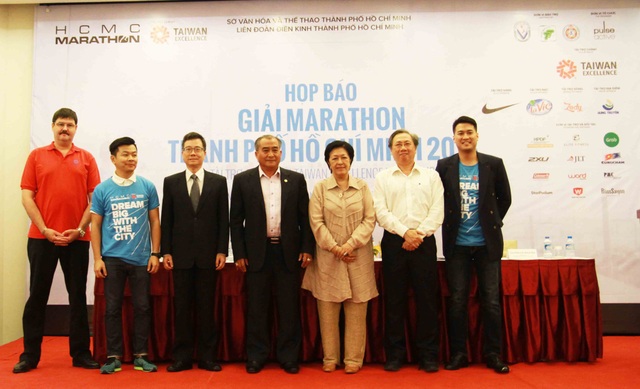 Nhà cự vô địch Olympic tham dự giải marathon quốc tế TPHCM lần thứ 5 năm 2018 - 1 Công bố giải marathon TPHCM