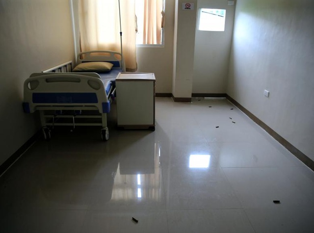 40 phần tử khủng bố nước ngoài tràn vào Philippines - 9 Những viên đạn được nhìn thấy nằm rải rác bên trong một phòng bệnh tại bệnh viện ở Marawi.