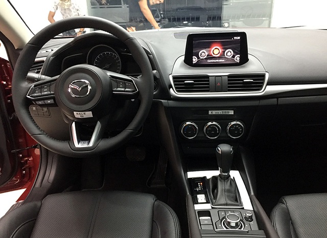 Mazda3 2017 có giá bán từ 690 triệu đồng - 2 Mazda3 2017 có giá bán từ 690 triệu đồng - 2