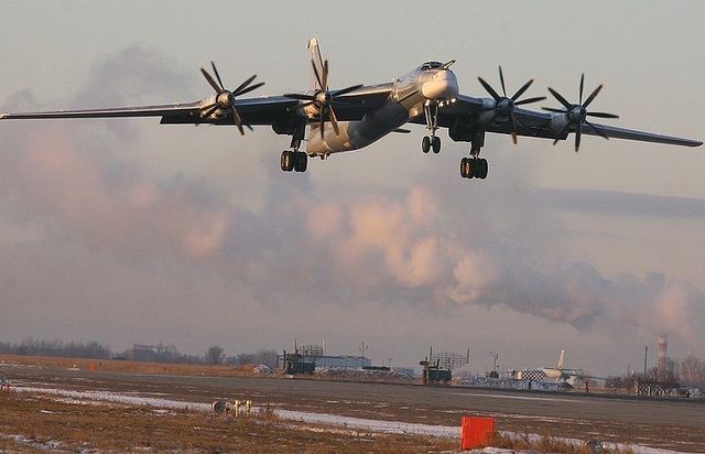 Nhật điều chiến đấu cơ chặn máy bay Nga áp sát không phận - 1
Một máy bay Tu-95. (Ảnh: TASS)