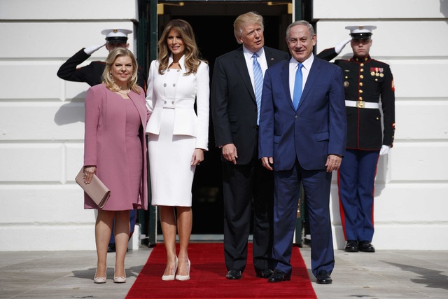 Gu thời trang tinh tế của Đệ nhất phu nhân Mỹ - 10
Bà Melania trong lễ đón Thủ tướng Israel và phu nhân tới Nhà Trắng.