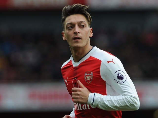 Mesut Ozil rời Arsenal Ký ức không đổi thay