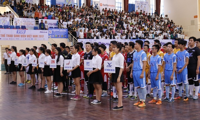 Khởi động Giải Thể thao Sinh viên Việt Nam tại Đà Nẵng - 3 Hàng ngàn cổ động viên đồng hành cùng các vận động viên sinh viên
