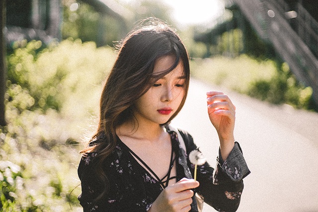 Tiết lộ về hot girl hóa trang thành diễn viên “Sống chung với mẹ chồng" gây sốt - 6 Tiết lộ về hot girl hóa trang thành diễn viên “Sống chung với mẹ chồng" gây sốt - 6