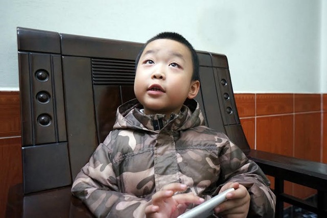 "Choáng" với những em bé có khả năng kỳ lạ nhất Việt Nam - 1 "Choáng" với những em bé có khả năng kỳ lạ nhất Việt Nam - 1