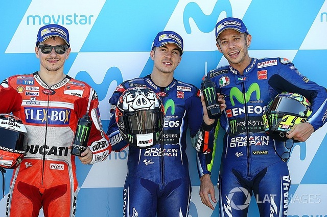 Vinales xuất sắc có pole tại chặng 14 MotoGP 2017 - 11 Vinales xuất sắc có pole tại chặng 14 MotoGP 2017 - 11