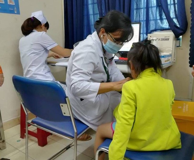 Cơ quan quản lý trực tiếp cơ sở mầm non bạo hành trẻ: Chúng tôi đã kiểm tra… - 3 Trẻ được gửi tại cơ sở Mầm Xanh được thăm khám về sức khỏe