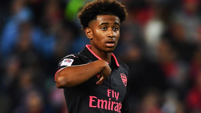 Lacazette “phát hỏa” ngay trong trận đấu tiên khoác áo Arsenal - 2
Tài năng trẻ với 17 tuổi Reiss Nelson của Arsenal