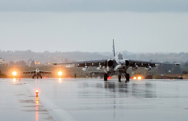 Nga phá hủy hơn 1.000 mục tiêu IS ở Syria trong một tuần - 1
Các máy bay chiến đấu của Nga (Ảnh: TASS)