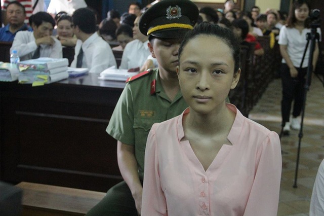 Vụ hoa hậu Phương Nga: Lộ cách thông cung tinh vi từ trại giam - 5 Vụ hoa hậu Phương Nga: Lộ cách thông cung tinh vi từ trại giam - 5