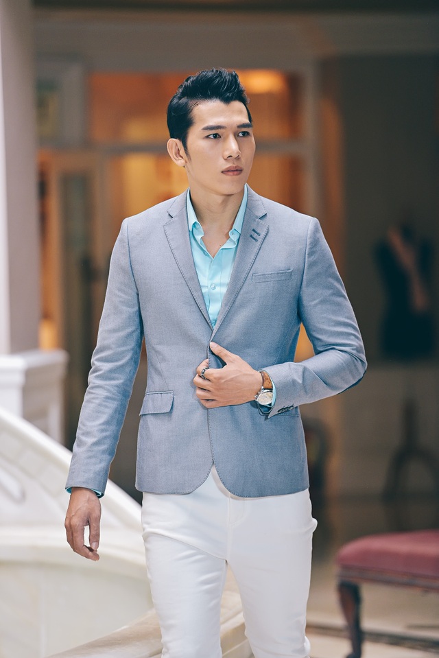 Ngọc Tình được mời sang Ai Cập làm giám khảo Miss Eco International - 2 Ngọc Tình chia sẻ, anh cảm thấy bất ngờ khi được mời làm giám khảo của một cuộc thi lớn như Miss Eco International.