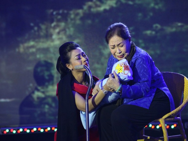 NSƯT Ngọc Hương đột ngột qua đời - 2 Nghệ sĩ Ngọc Hương tham gia hỗ trợ cho thí sinh trong chương trình Đường đến danh ca vọng cổ