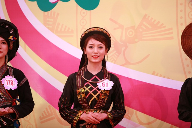 Ngắm những nhan sắc núi rừng lần đầu tranh tài “Người đẹp Hoa Ban” - 14 Ngắm những nhan sắc núi rừng lần đầu tranh tài “Người đẹp Hoa Ban” - 14
