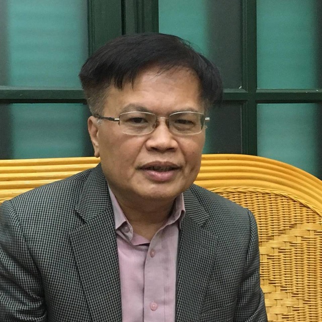 Tăng lương “vượt khung” không phải yếu tố duy nhất thu hút người tài! - 1 TS.Nguyễn Đình Cung: Lương không phải là yếu tố duy nhất để thu hút người giỏi vào làm việc trong khi bộ máy hành chính vẫn còn rất nặng nề.