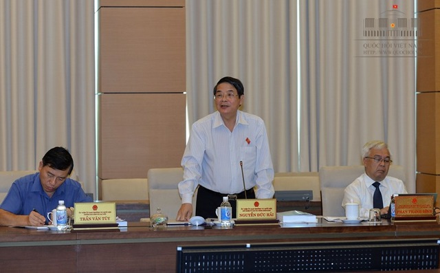 Đặc khu kinh tế thậm chí phải có phố “đèn xanh, đèn đỏ”! - 2 Chủ nhiệm UB Tài chính - Ngân sách Nguyễn Đức Hải lo ngại, với quy mô các đặc khu dự kiến xây dựng, tính lan tỏa sẽ không được như kỳ vọng.