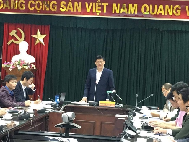 GS.TS Nguyễn Thanh Long, Thứ trưởng Bộ Y tế chủ trì cuộc họp. Ảnh: H.Hải