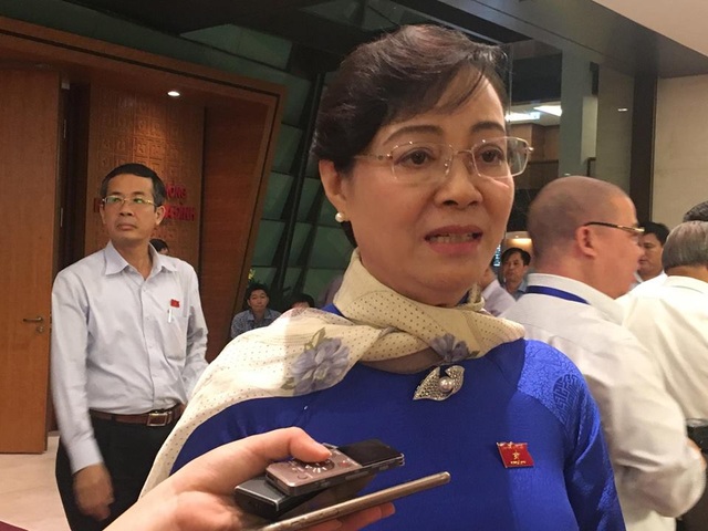 Nhiều nước làm được đường băng ngắn trong sân bay, có thể xem xét - 1 Đại biểu Nguyễn Thị Quyết Tâm - Chủ tịch HĐND TPHCM.