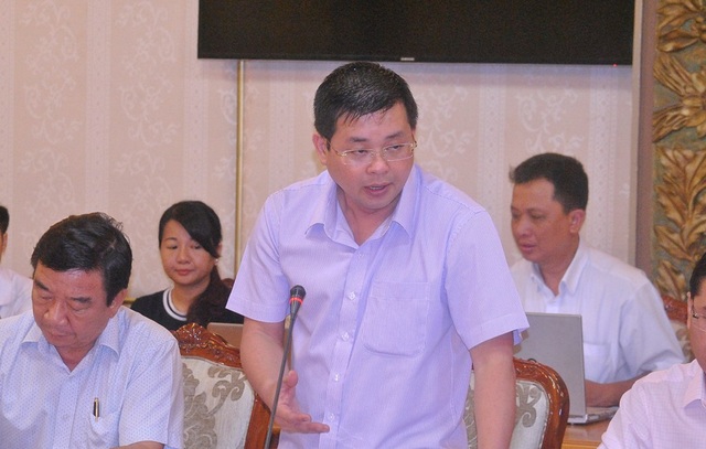 Triệt tận gốc biến tướng phân lô, bán nền - 1 Sở Tài nguyên - Môi trường TP trình bày dự thào thay thế quyết định 33