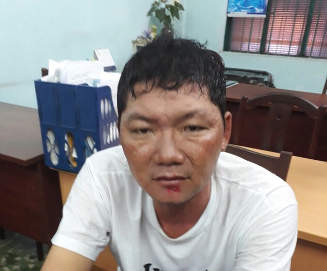 Cảnh sát nổ súng khống chế tên cướp manh động - 1 Lê Thanh Phú tại cơ quan công an