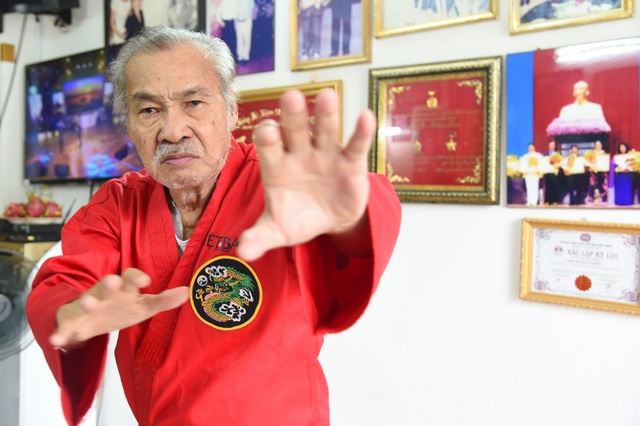 Bốn võ sư nổi tiếng làng võ thuật gây ấn tượng trên màn ảnh Việt - 1 Võ sư, NSND Lý Huỳnh. Ảnh: Phạm Lữ.