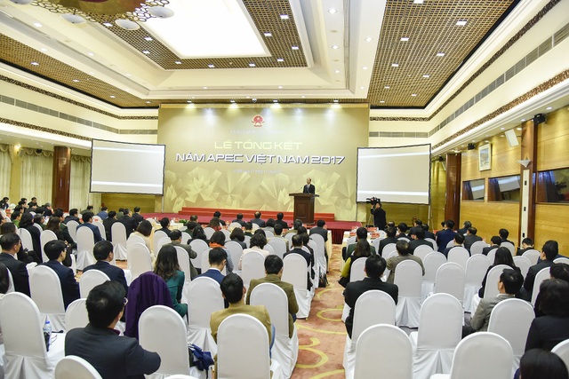 Chủ tịch nước: APEC thành công đưa Việt Nam thành tâm điểm của cả thế giới! - 2 Năm APEC Việt Nam 2017 do Việt Nam làm chủ nhà đã thành công tốt đẹp