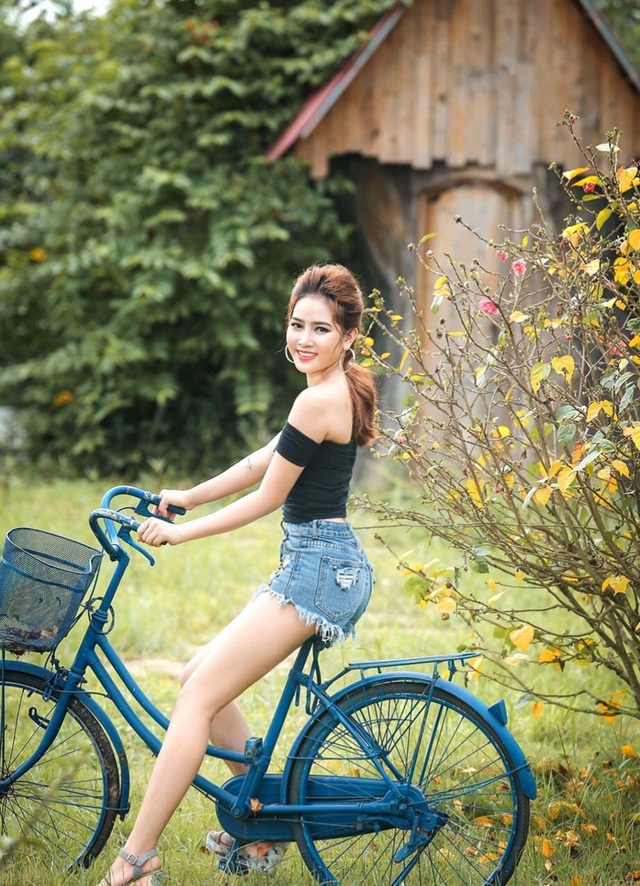 Nhan sắc nóng bỏng bạn gái cũ nam diễn viên Người phán xử - 8 Nhan sắc nóng bỏng bạn gái cũ nam diễn viên Người phán xử - 8