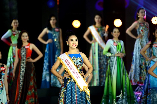 Bất ngờ nữ sinh miền Tây trở thành Hoa khôi Sinh viên Việt Nam 2017 - 9 Thí sinh Nguyễn Thị Quỳnh Nga (sinh viên trường ĐH Ngoại thương)