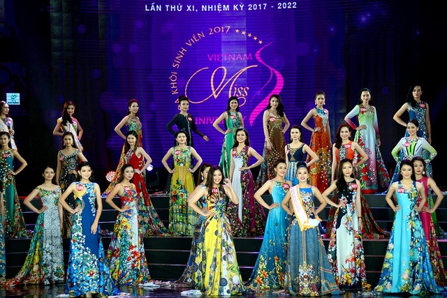 Bất ngờ nữ sinh miền Tây trở thành Hoa khôi Sinh viên Việt Nam 2017 - 3 45 thí sinh vào vòng chung kết trong trang phục dạ hội