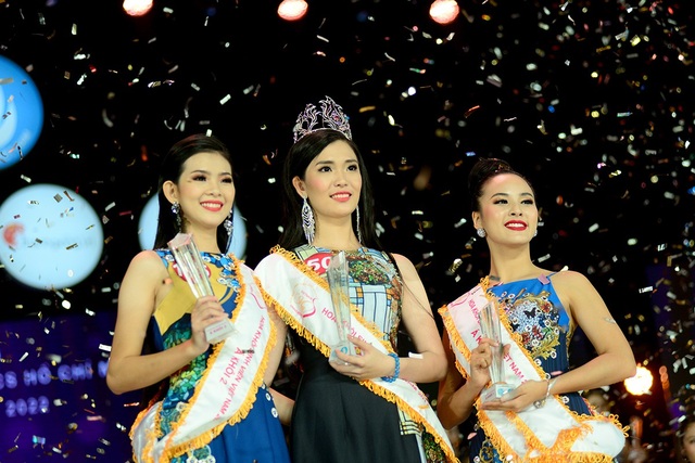 Bất ngờ nữ sinh miền Tây trở thành Hoa khôi Sinh viên Việt Nam 2017 - 12 Ba thí sinh đạt giải cao nhất đêm chung kết
