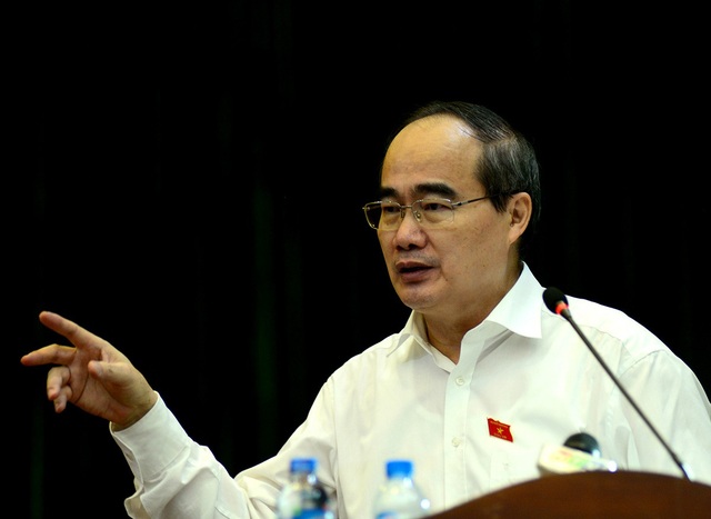 Bí thư Nguyễn Thiện Nhân: Cơ chế đặc thù cho TPHCM không gây bất lợi cho các tỉnh khác - 3 Bí thư Thành ủy TPHCM Nguyễn Thiện Nhân trả lời về cơ chế đặc thù của TPHCM.