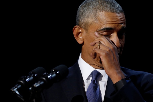 Tổng thống Obama rớm lệ trong diễn văn từ biệt - 4
Ông Obama xúc động trong bài phát biểu (Ảnh: Reuters)