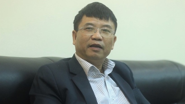 Vụ giáo viên “tố” bị bớt lương 2 buổi/ngày: Phòng Giáo dục nói gì? - 1 Ông Nguyễn Đắc Hùng, Trưởng phòng GD-ĐT quận Ba Đình (Hà Nội). Ảnh: Thanh Hùng.