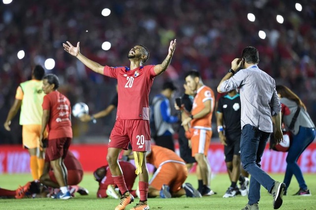 Giành vé dự World Cup, Panama cho cả nước nghỉ ăn mừng - 1 Niềm vui vô bờ bến của các cầu thủ Panama sau khi giành vé dự World Cup 2018