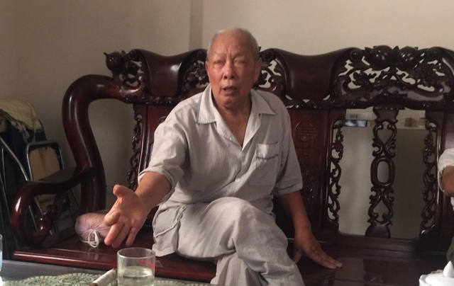 D&ugrave; vẫn sống khoẻ mạnh nhưng vợ chồng &ocirc;ng Đỗ Văn Hợp (tr&uacute; tại phường Nhật T&acirc;n, quận T&acirc;y Hồ, H&agrave; Nội) đ&atilde; bị khai tử từ năm 2006.