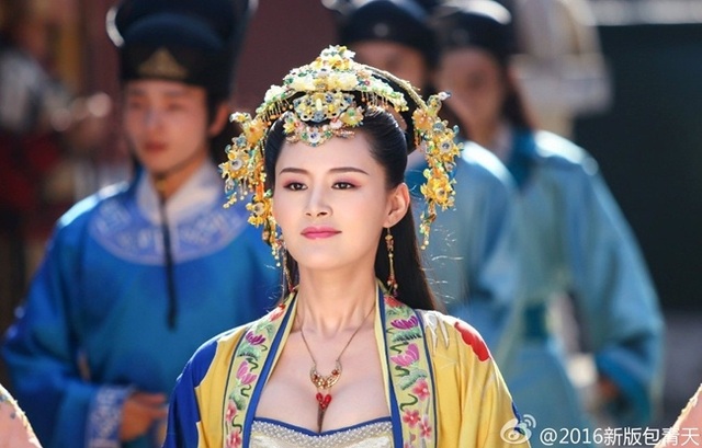 3 mỹ nhân cổ trang gây "choáng" màn ảnh Trung Quốc 2016 - 1