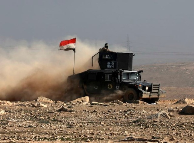 IS thực hiện một cuộc tử chiến chống quân đội Iraq ở Tây Mosul - 1 Lực lượng quân đội Iraq tại Mosul. (Nguồn: AP)