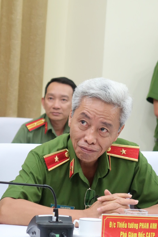 Thiếu tướng Phan Anh Minh ngấn lệ kể về chiến sĩ chuyên án 516E - 1 Thiếu tướng Phan Anh Minh trực tiếp chỉ đạo chuyên án
