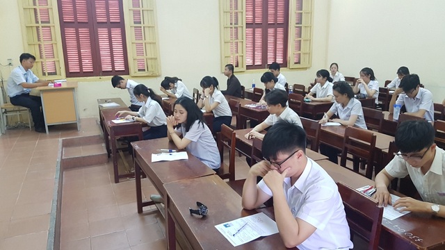 Hàng nghìn điểm 10 trong kỳ thi THPT quốc gia 2017 - 5
Thí sinh tỉnh Thừa Thiên Huế dự thi THPT Quốc gia 2017. (Ảnh: Đại Dương)