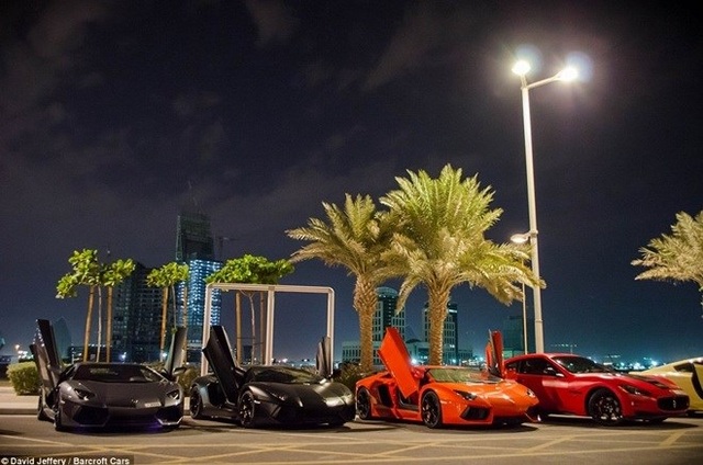 
Hình ảnh về đất nước Qatar giàu có, xa hoa.
