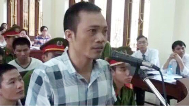 Chuyện chưa kể về cuộc phỏng vấn đặc biệt với tên tử tù trốn trại - 1
Thọ sứt tại phiên toà xét xử.