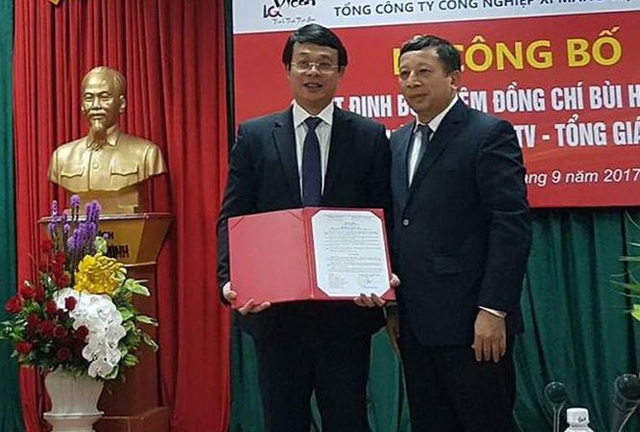 Cách chức tổng giám đốc tập đoàn, đến ngày tàn đại gia mất nghiệp - 1 Ông Minh ngày nhận quyết định bổ nhiệm