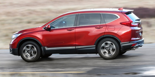 Ô tô SUV 7 chỗ ồ ạt ra mẫu mới: Vỡ mộng giảm giá 2018 - 1
Nhiều mẫu xe SUV 7 chỗ mới ra mắt khách hàng tha hồ lựa chọn