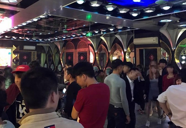 Tiết lộ bất ngờ về công nhân của ông chủ "chốn ăn chơi xa xỉ" - 1 Một trong những điểm đến giải trí của công nhân khu công nghiệp Bắc Thăng Long.