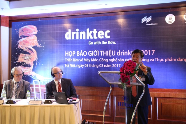 Việt Nam đứng thứ 16 thế giới về tiêu thụ rượu bia - 1
Triển lãm drinktec 2017 - Triển lãm về Máy móc và Công nghệ sản xuất Đồ uống và Thực phẩm dạng lỏng dự kiến sẽ có khoảng 300 doanh nghiệp tham gia. (Ảnh: Hồng Vân)