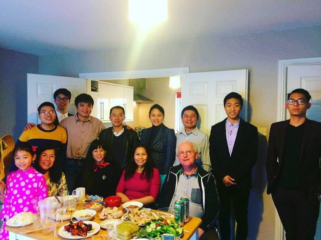 Du học Ireland – Khởi đầu thành công ở nơi bất ngờ! - 1
Nhóm sinh viên Việt Nam tại Ireland tổ chức bữa cơm thân mật nhân dịp Tết Âm lịch 2017