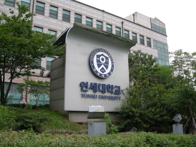 May mắn cho ai được đi thực tập tại ĐH Yonsei - 1 Đại Học Yonsei (YU) trường đại học tư thục lớn nhất và lâu đời bậc nhất Hàn Quốc.